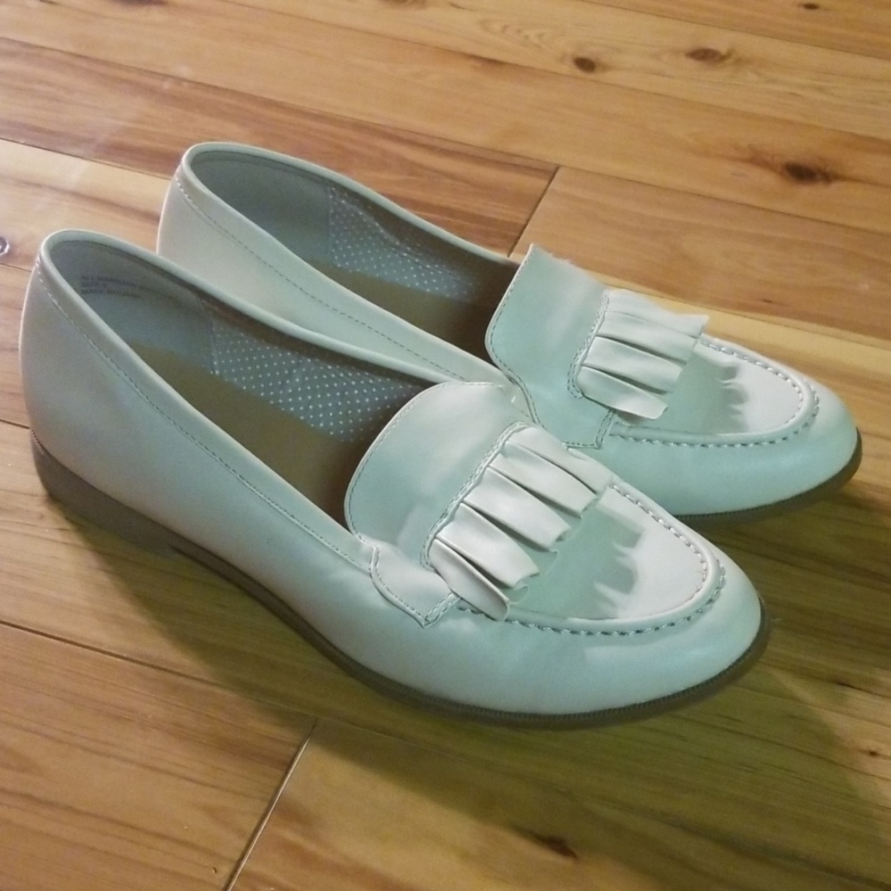 Restricted Loafers